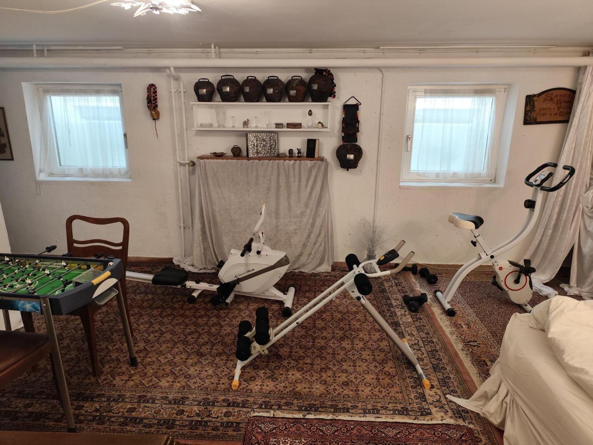 Elegant-Terraced-House-With-Bikes-Near-The-Lake-Children-At-Least-6-A-Old Starnberg Exterior foto